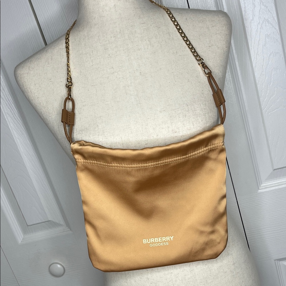 Burberry Goddess Crossbody-NEW